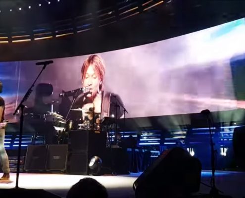 Keith Urban Curved LED Screen Video Wall